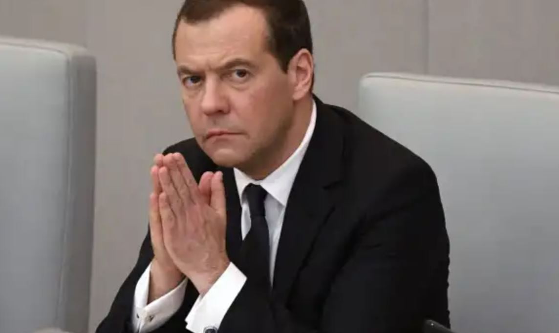 Медведев-впервые-назвал-требования-России-для-переговоров-по-Украине