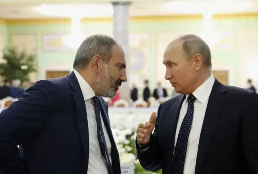 Лавров-рассказал-о-дерзком-вопросе-Пашиняна,-который-удивил-Путина.-После-этого-премьер-Армении-стал-сам-по-себе