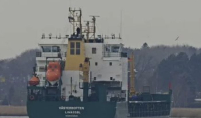 Россия-задержала-сухогруз-в-Финском-заливе,-следовавший-в-Эстонию